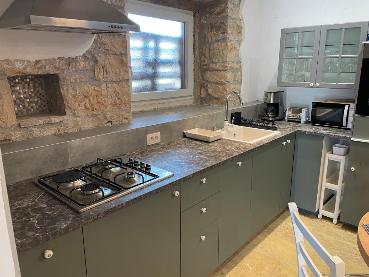 Holiday Home Ava1 With Pool & Holiday Home Ava2 With Whirlpool Baderna ภายนอก รูปภาพ