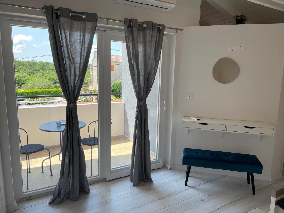 Holiday Home Ava1 With Pool & Holiday Home Ava2 With Whirlpool Baderna ภายนอก รูปภาพ